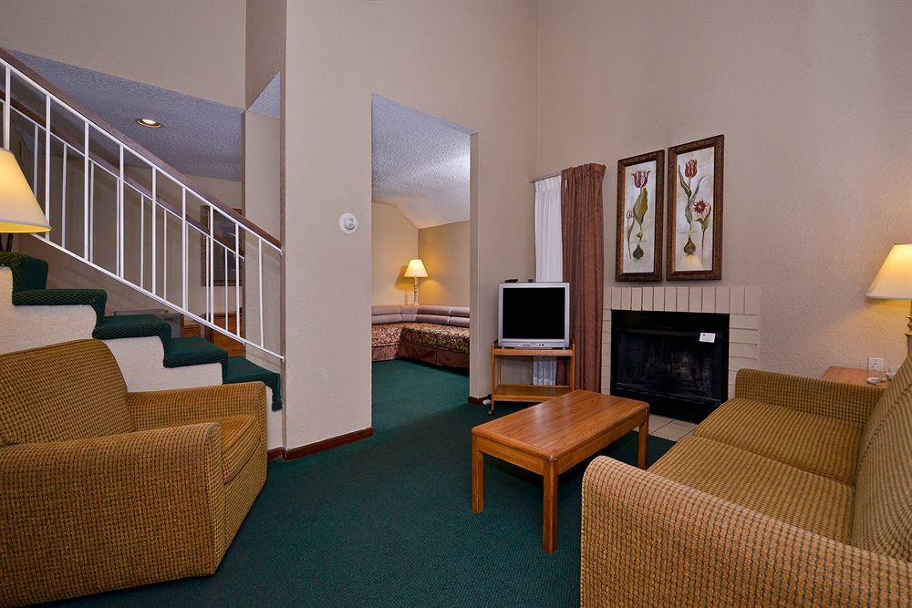 Mainstay Suites Springfield South - Battlefield Rd 외부 사진